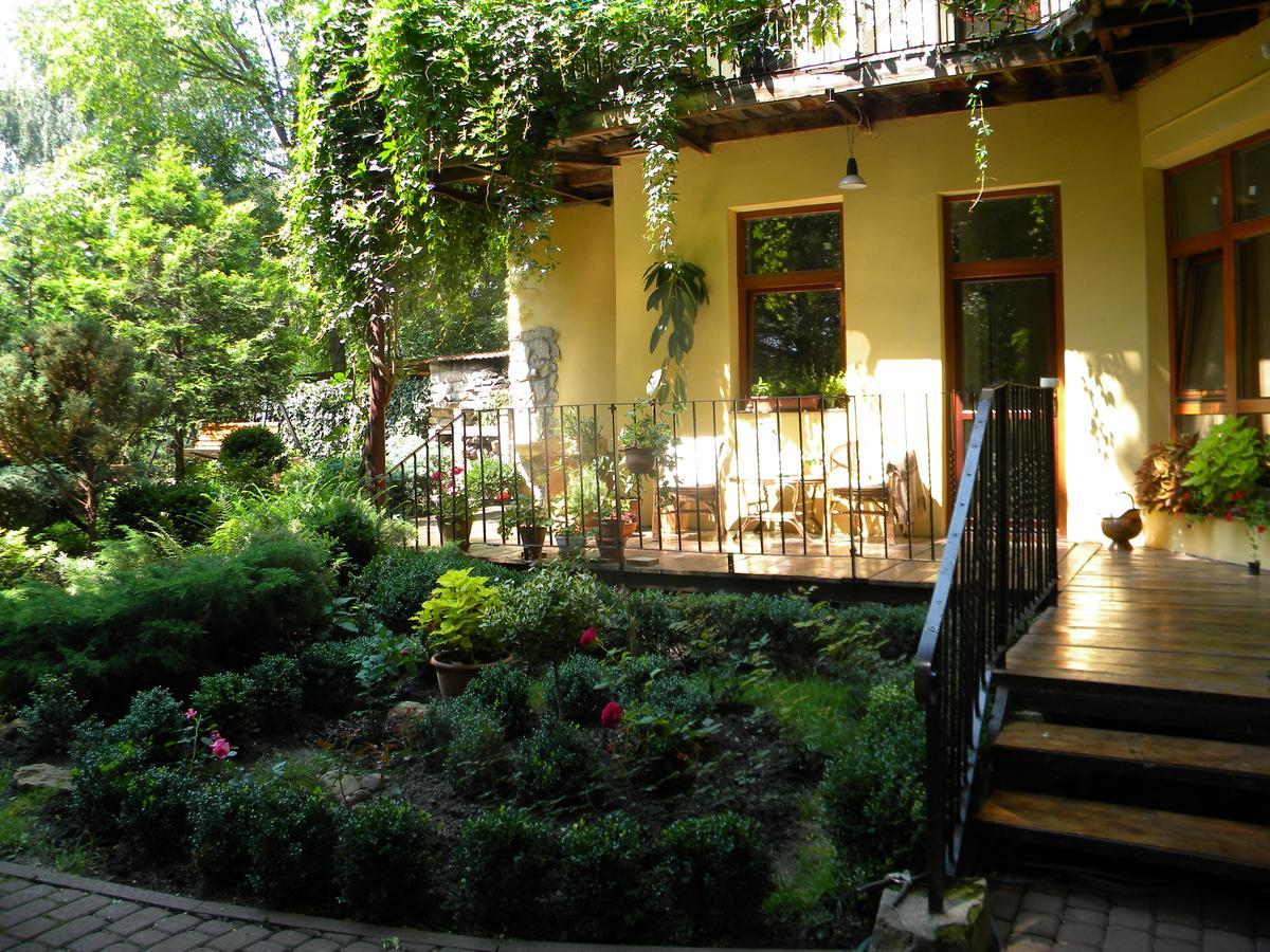Studios At Anchevskih 3 Lviv Exteriör bild